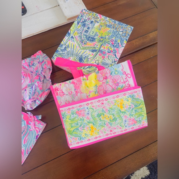 Lilly Pulitzer baby girl dress and bottom - Picture 4 of 5